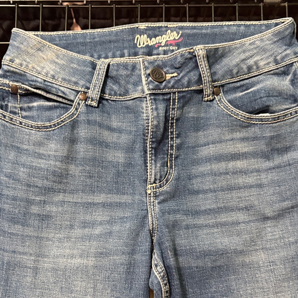 Wrangler Women's Classic Blue Boot Cut Jeans